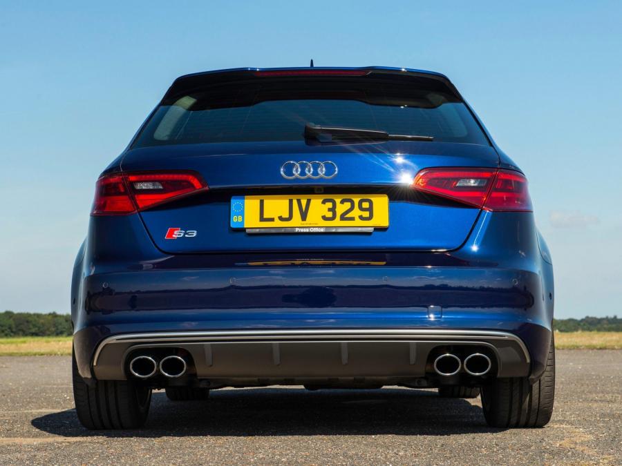  Audi S3 Sportback (8V) 2013 года  (UK) (фото 17 из 17)
